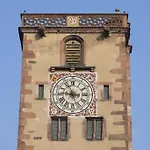 Logis De La Tour Hotel