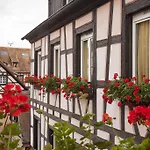 Hotel Logis De La Tour