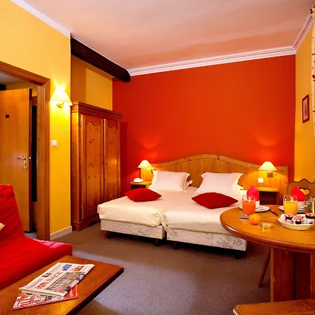 Logis De La Tour