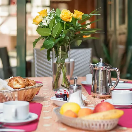 Logis De La Tour Hotel Ribeauvillé