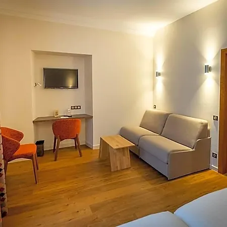 Hotel Logis De La Tour Ribeauvillé
