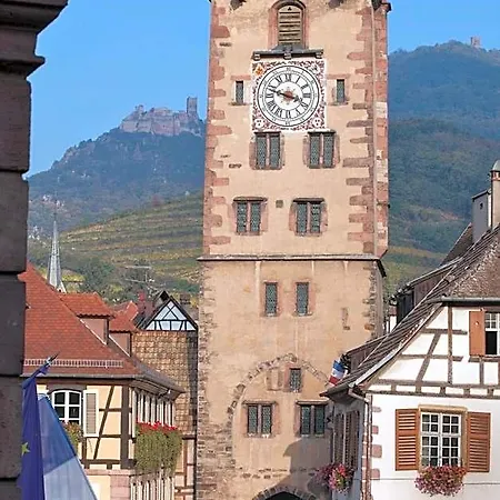 Logis De La Tour 3* 리보빌레