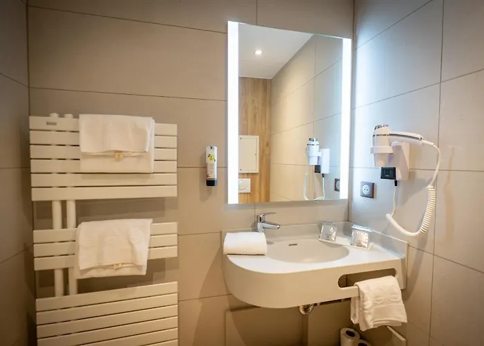 Hotel Logis De La Tour Ribeauvillé