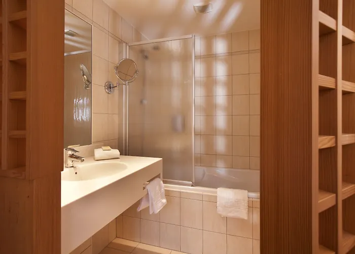 Hotel Logis De La Tour Ribeauvillé