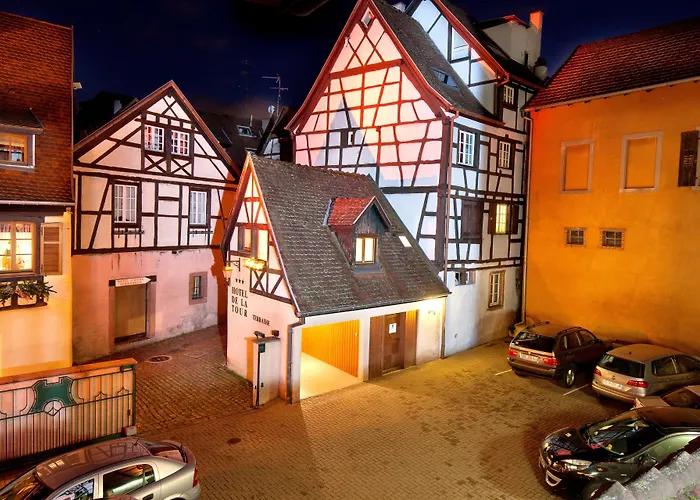 Logis De La Tour Hotel 3*