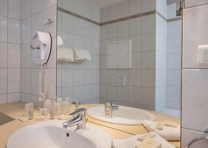 Logis De La Tour Hotel Ribeauvillé